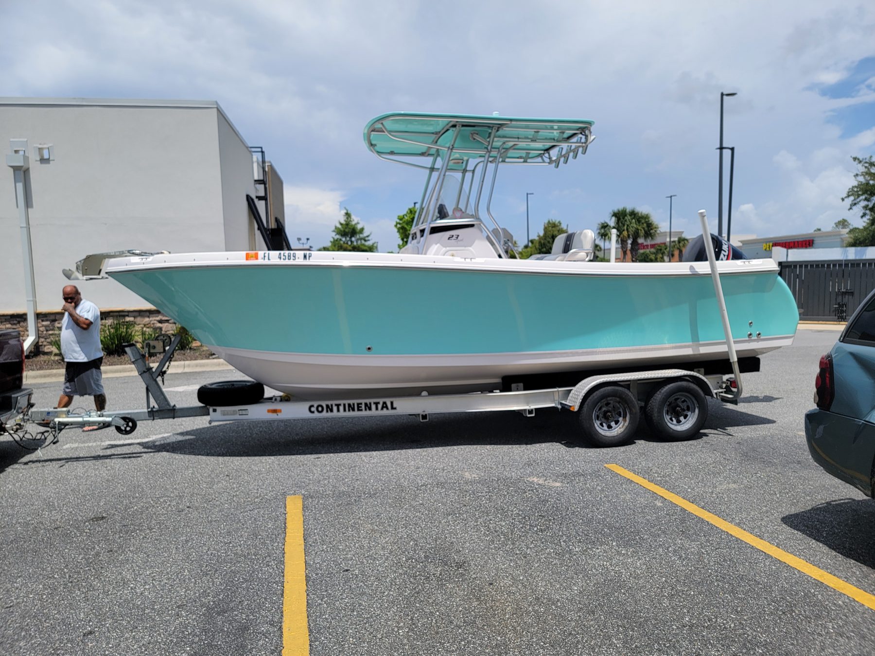 The Rising Tide center console fishing boat